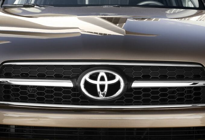 Toyota roept RAV-4's terug #1