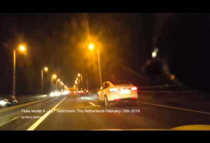 Tesla Model X sur autoroute néerlandaise #1