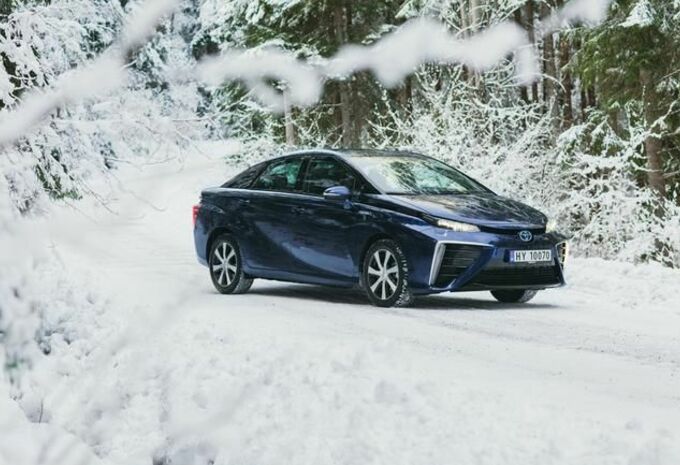 Même pas peur du froid : la Toyota Mirai s’attaque au grand Nord #2