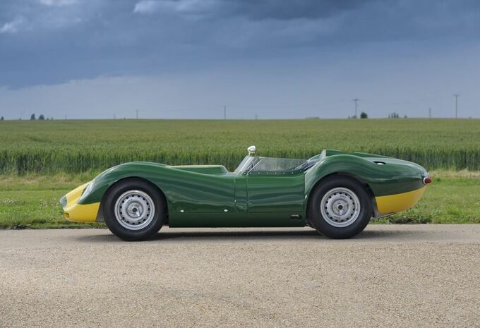 Lister Jaguar Knobbly Stirling Moss : livrée par le pilote #5