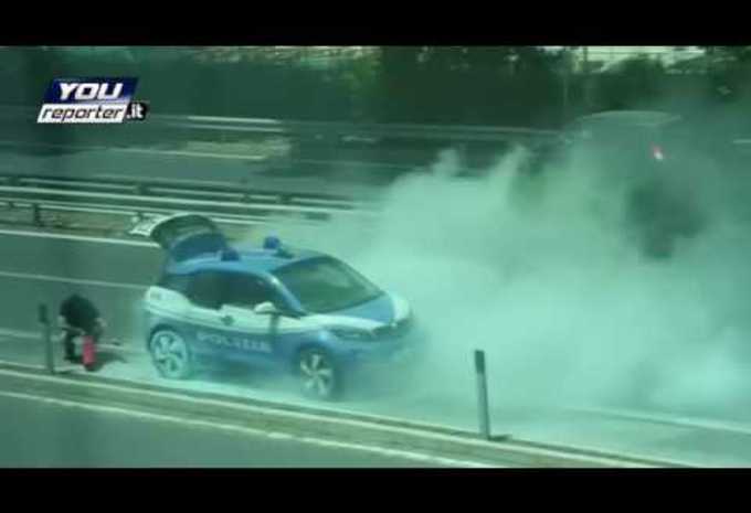 BMW i3 gaat in vlammen op in Rome #1