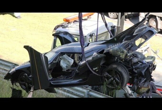 Koenigsegg One:1 crasht op Nürburgring #1