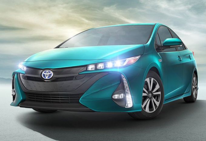 Toyota retarde le lancement de la Prius Prime #1