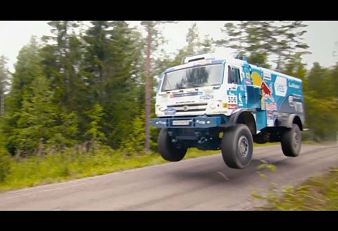 La Polo WRC contestée par un camion du Dakar ! #1