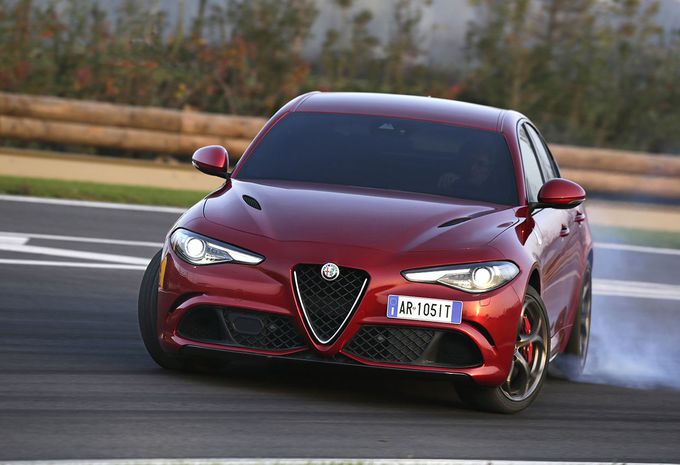 Video: Alfa Romeo Giulia Quadrifoglio haalt record op Ring #1