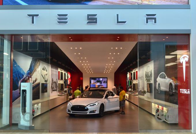 Tesla: een onzekere toekomst volgens Bob Lutz en Louis Schweitzer  #1