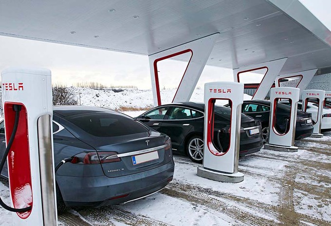 Tesla: maak geen misbruik van Superchargers #1