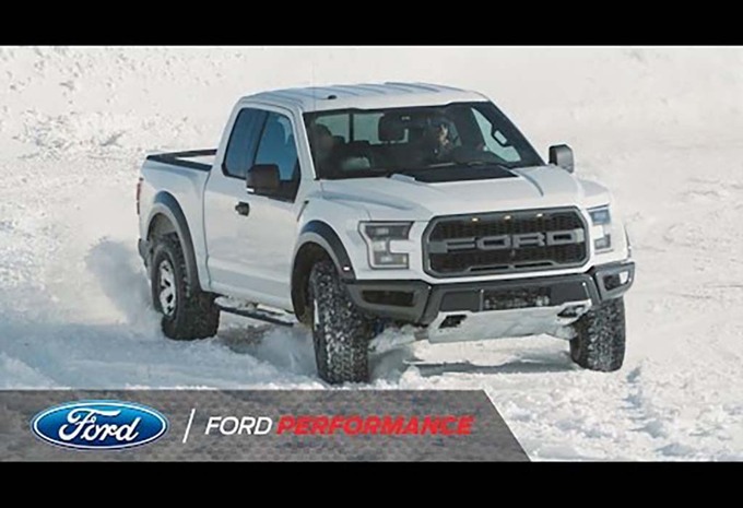 Ken Block viert kerst in een Raptor! #1