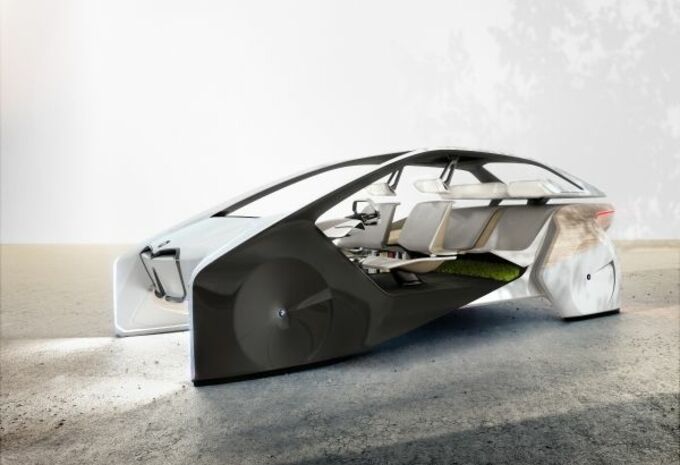BMW i Inside Future : holographique #1