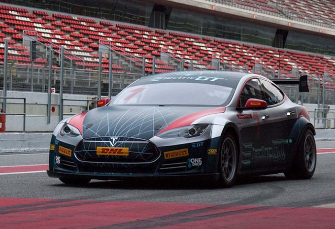 Electric GT: de technische kenmerken van de race-Tesla zijn bekend #1