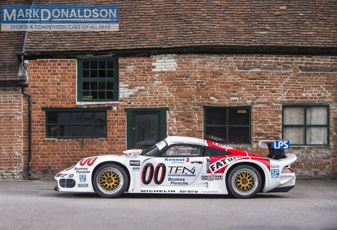 Une Porsche 911 GT1 à l’historique chargé en vente #1