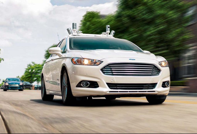 Ford : pas de voitures autonomes avant 2026 #1