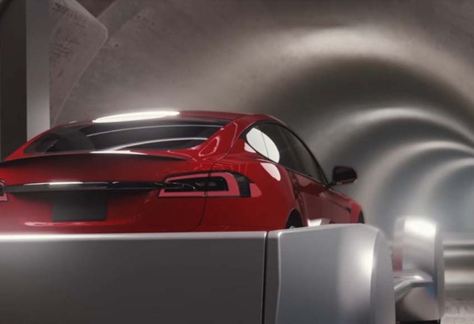VIDÉO – Tesla : Des voitures dans le métro #1