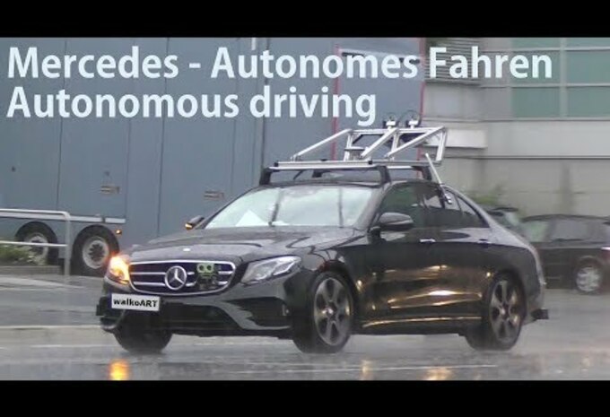 Mercedes se prépare à la conduite autonome #1
