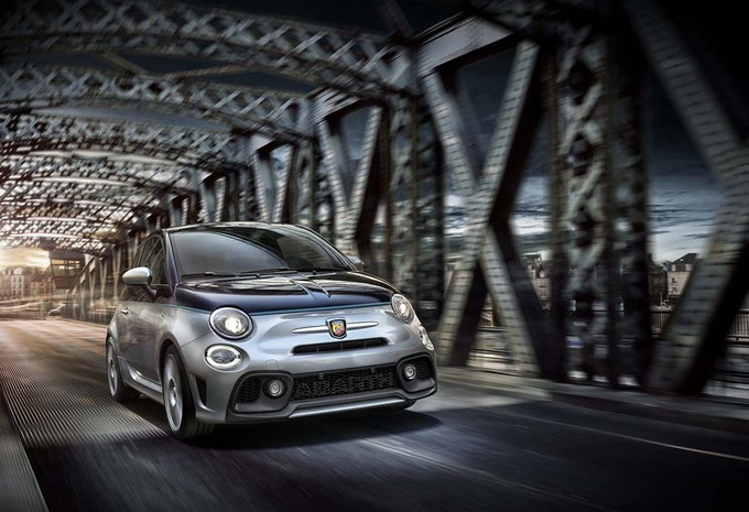 Abarth 695 Rivale: exclusief bommetje #1