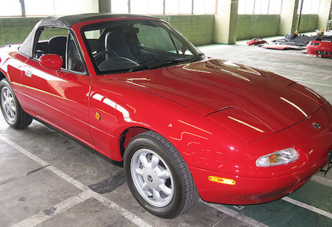 Mazda : service restauration de MX-5 #1