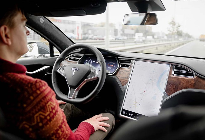 Essai – Tesla Autopilot 2.0 : En avance sur les promesses #1