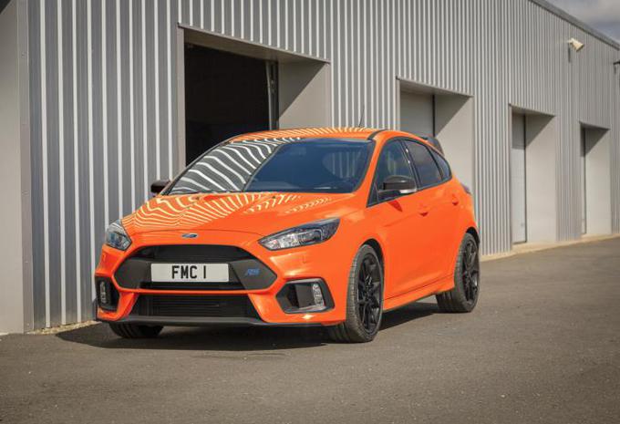 Ford Focus RS Heritage Edition: zwanenzang #1