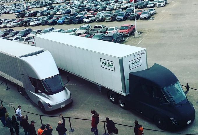 Tesla : le camion effectue sa première livraison #1