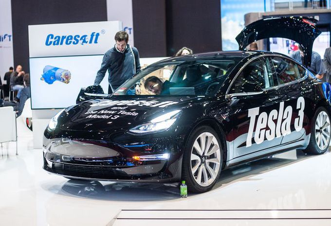 Tesla : une Model 3 en visite chez Renault  #1
