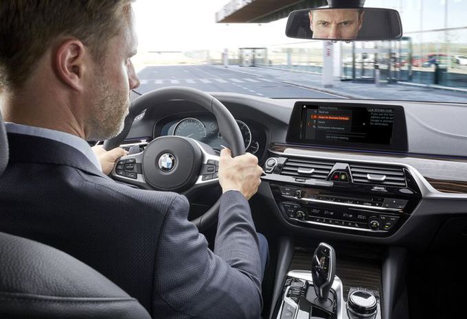 BMW monteert vanaf juli Microsoft Office 365 in zijn auto’s #1