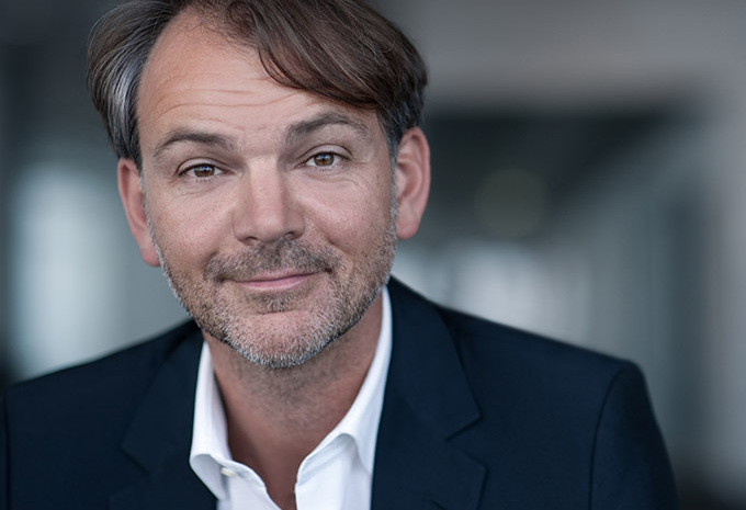 INTERVIEW – Adrian Van Hooydonk: BMW-man in hart en nieren #1