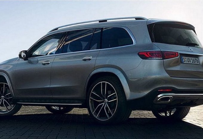 Fotos Ook Mercedes Gls Lekt Een Paar Dagen Te Vroeg Uit