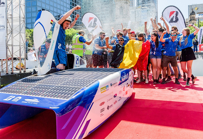 KU Leuven wint voor het eerst World Solar Challenge #1