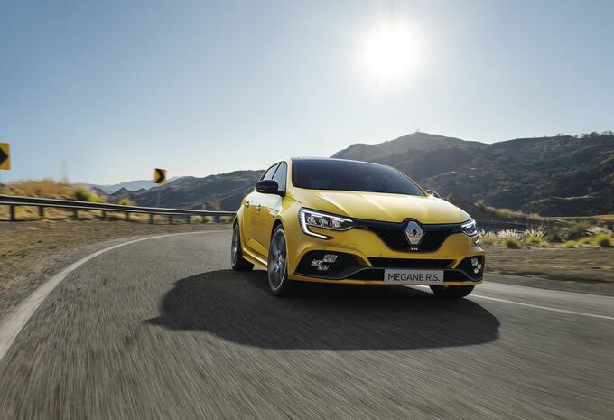 Renault Mégane : conduite numérisée et hybride rechargeable #1