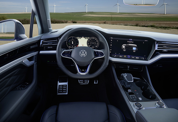 Volkswagen Touareg R eHybrid : Puissant, innovant et agile - Carcelle