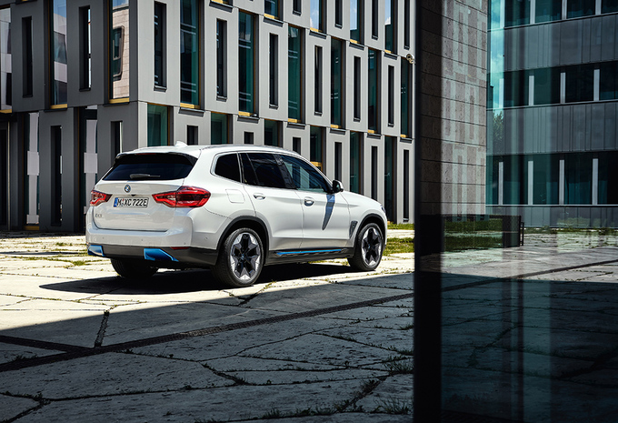 BMW iX3: eindelijk officieel + prijs! #9