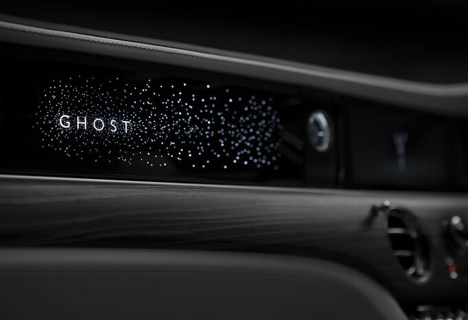 Rolls-Royce Ghost: lichtgevend handschoenkastje #1