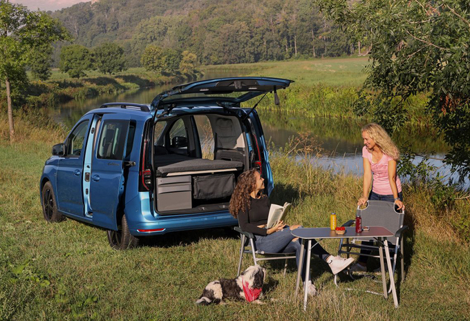 Photos Volkswagen Caddy aussi en mode camping California