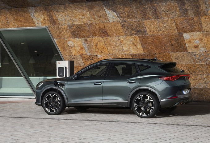 Der CUPRA Formentor e-HYBRID