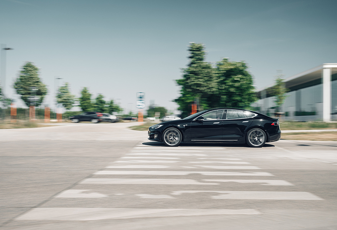Tesla Model S : voiture de luxe la plus désirable ? #1