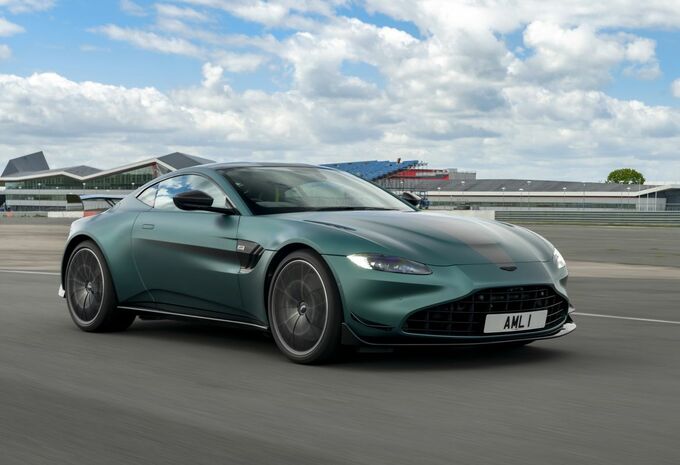 Krijgt Aston Martin zijn V12 voorbij het Euro 7-examen? #1