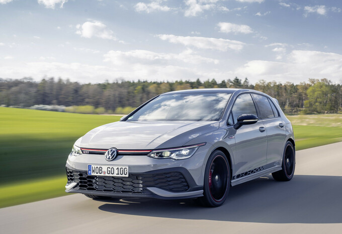 Immatriculations octobre 2021 : la chute se poursuit