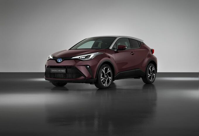 Toyota C-HR 2022 : nouveau multimédia et robe améthyste #1