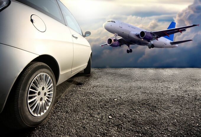 Vakantie: Is de auto nu duurder dan het vliegtuig? #1