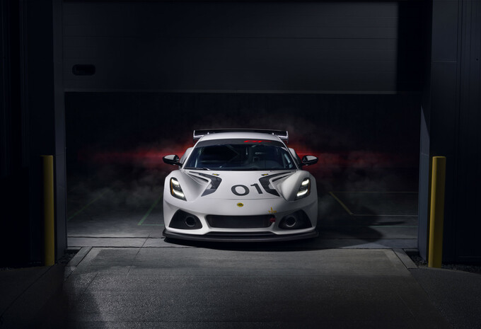 Lotus Emira GT4 : 100 kg plus légère et déjà sold out en 2022