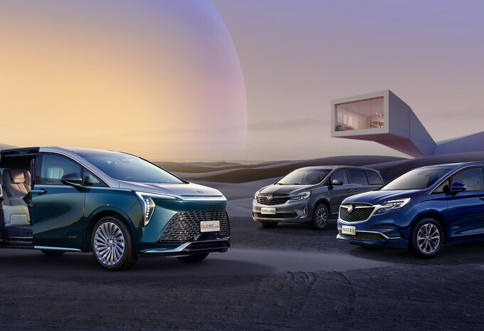 Dit minibusje heeft afgekeken van de BMW i7 #3