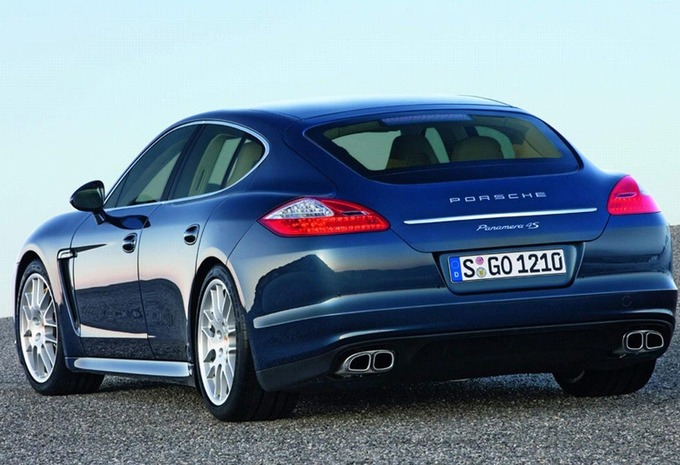 Porsche Panamera #3