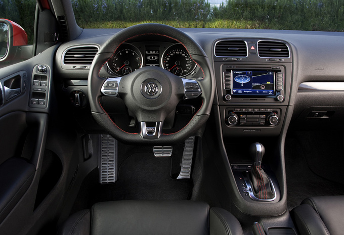 Volkswagen Golf GTI    #4