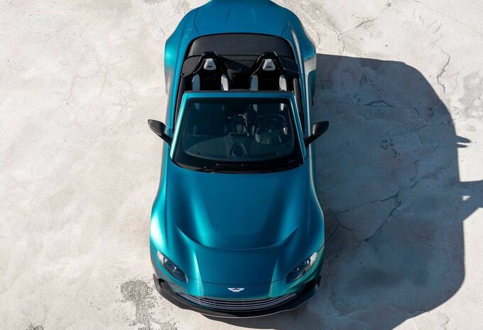 Laatste open doekje voor de Aston Martin V12 Vantage Roadster #8