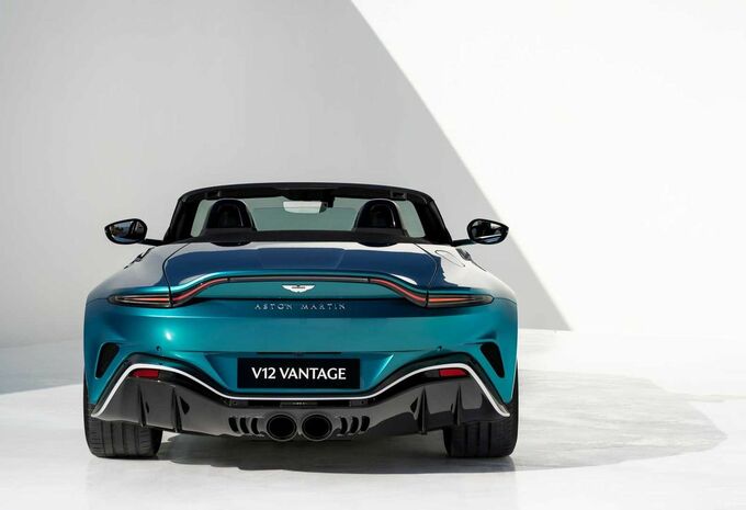 Laatste open doekje voor de Aston Martin V12 Vantage Roadster #10