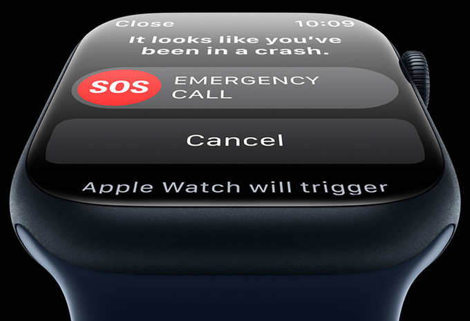 Apple Watch 8 Crash Detection
