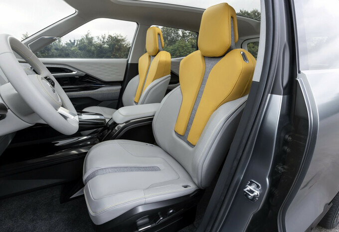 Mitsubishi XFC Concept