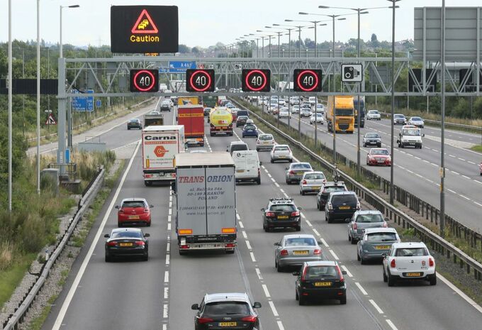 Le Royaume-Uni renonce à étendre ses autoroutes intelligentes #1