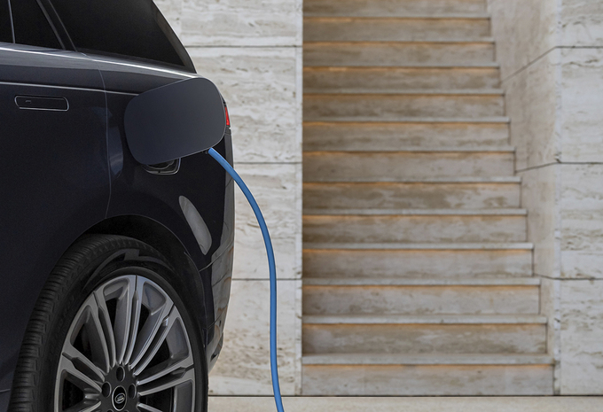 Range Rover Sport x Miles Magazine