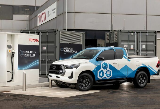 Toyota Hilux Hydrogen : pick-up à l’eau décomposée #1